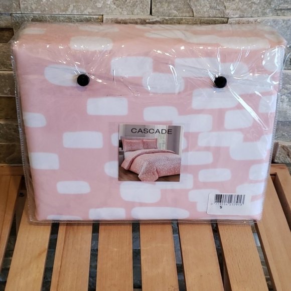 Millano Cascade 3-Piece Duvet Cover Set - Picture 2 of 3